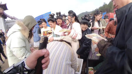 领便当、领盒饭是什么意思网络用语，是死了的意思吗