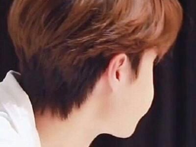 奶膘是什么意思（王一博那么瘦为什么还有奶膘）