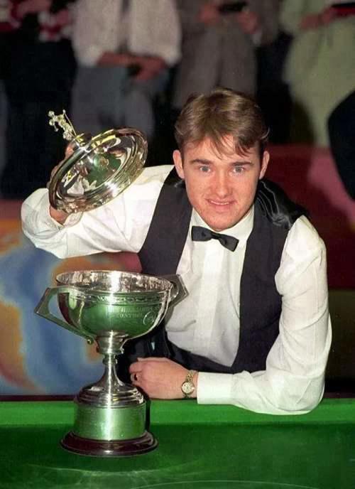 历届斯诺克世锦赛冠军夺冠捧杯瞬间