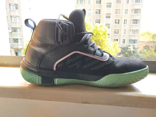 彪马篮球鞋PUMALEGACY