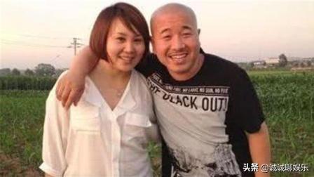 51岁 刘能 王小利 二婚娶80后同事儿女双全 前妻近照颜值颇高
