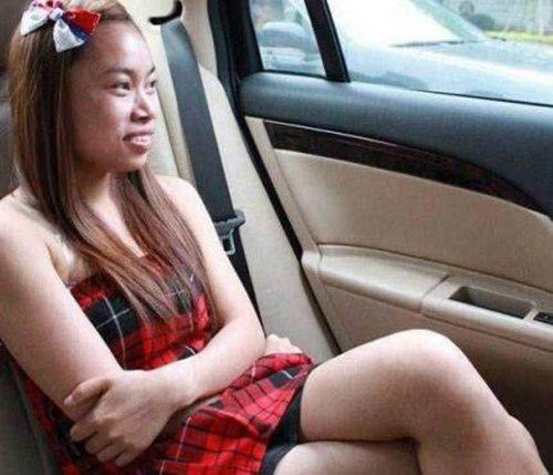 凤姐在美国的真实生活做什么 感染肺炎去世是谣言