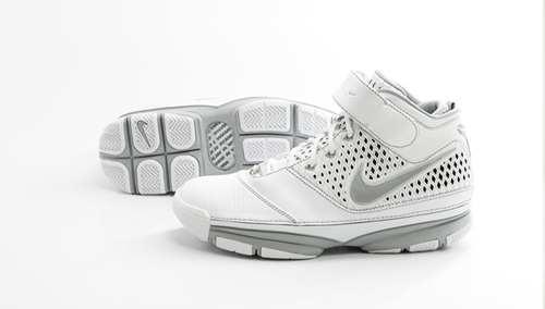 回顾KOBEBRYANT 历代经典KOBE系列 鞋款 球迷 每一双都值得珍藏