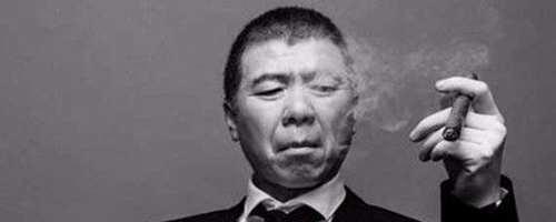 冯小刚的皮肤是什么病