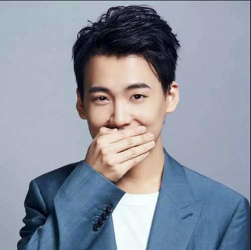 郭德纲妻子王惠曾为丈夫在后台给徒弟下跪 为郭麒麟婚后14年才生子 今戴万元围巾