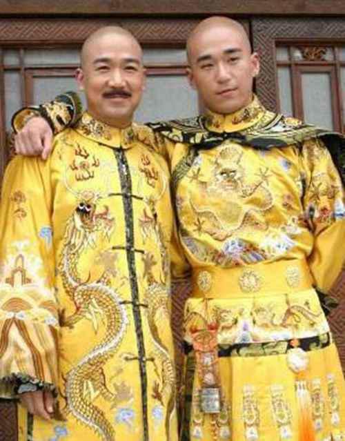 张默为什么打童瑶?