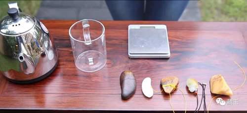 这几种鉴别和田玉真假的方法 和田玉的鉴别方法