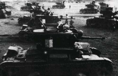 装甲兵团的进化上简述中国第一支机械化步兵师 陆军第200师编制