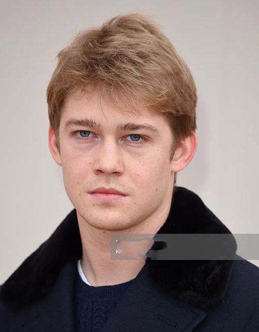 比利林恩男主角扮演者是谁