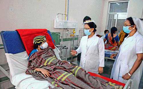 印度单日新增感染近8万