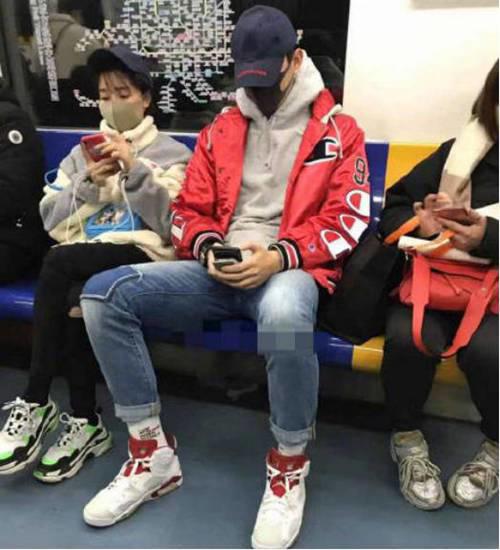 于小彤新恋情疑曝光又是姐弟恋?