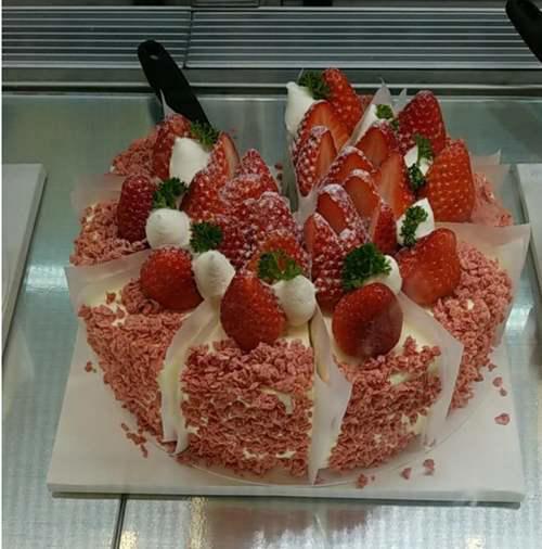 五角场万达广场 第一食品 回归 12000种美食扎堆