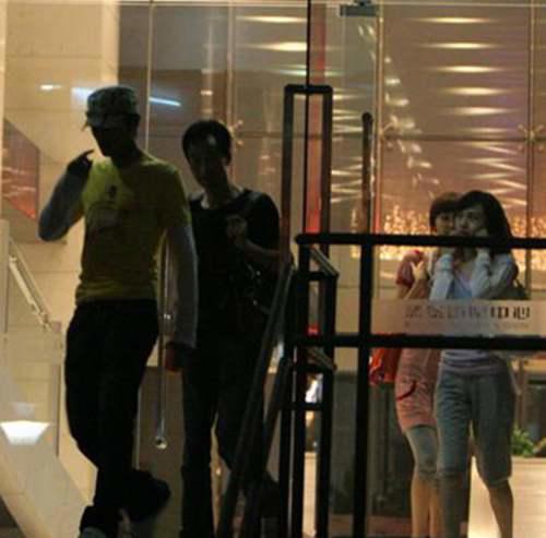 一篇文章理清黄晓明 baby 李菲儿三人的恩怨