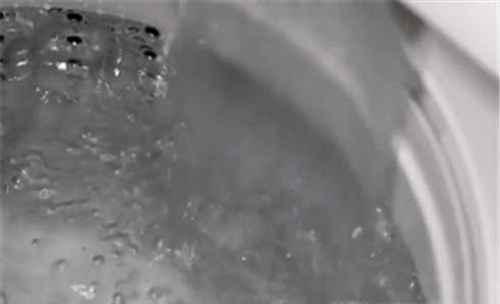 洗衣机里面的污垢如何清洗