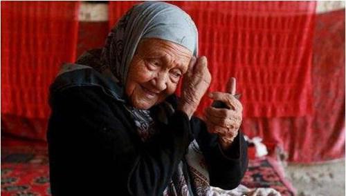 在世的世界最长寿老人