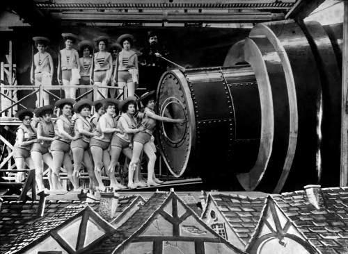 电影陪你过中秋 8部和月球有关的高分电影推荐