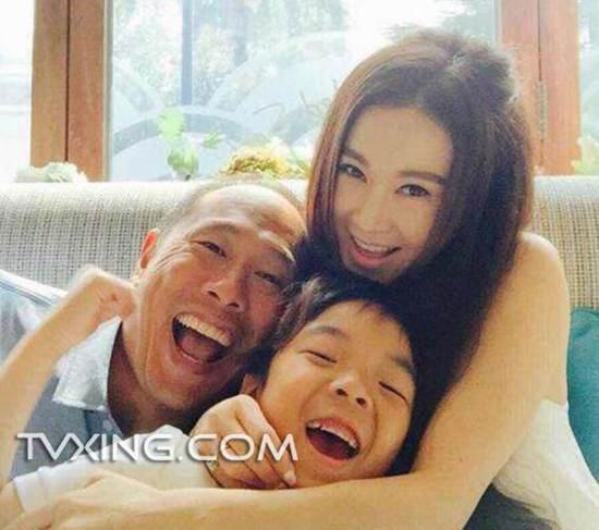 温碧霞老公何祖光简介 温碧霞为什么不生孩子?