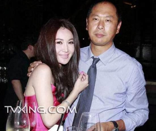 温碧霞老公何祖光简介 温碧霞为什么不生孩子?