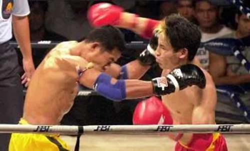 中国散打功夫之王 让泰拳第一高手俯首称臣