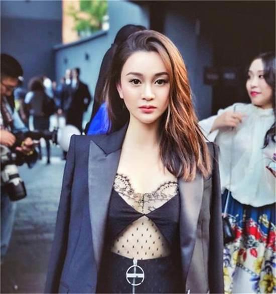 吴秀波“出轨门”风波愈演愈烈