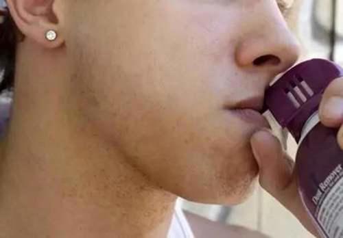 吸食笑气伤身致命 女孩为什么要吸笑气