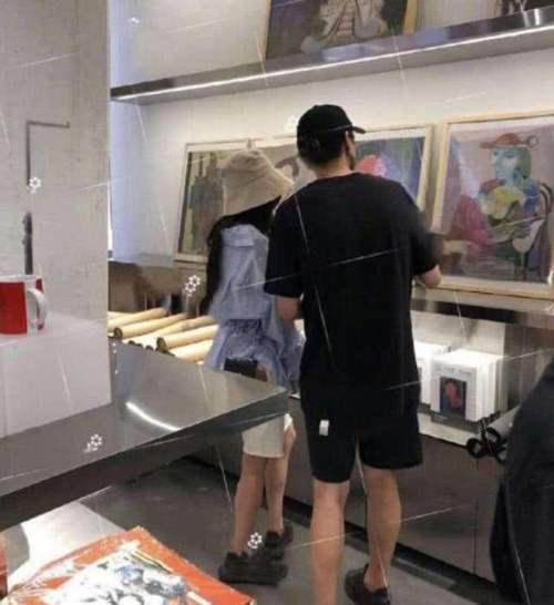 杨幂恋情曝光 预计生日当天跟魏大勋官宣 网友 刘恺威没戏了