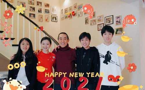 张艺谋小31岁娇妻曝近照