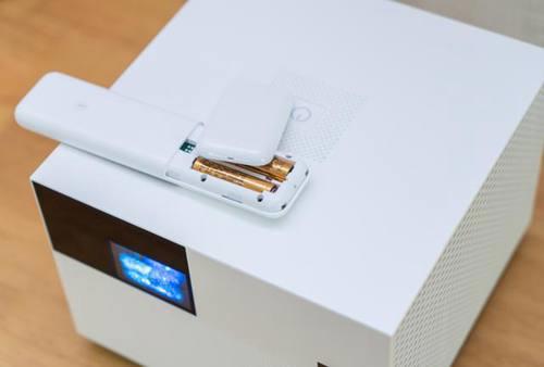 入门级家庭影院 仅用一台投影就够了 峰米投影仪Vogue测评