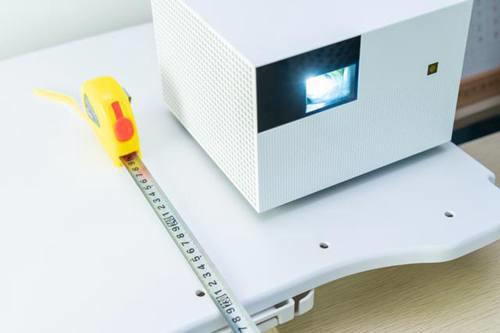 入门级家庭影院 仅用一台投影就够了 峰米投影仪Vogue测评