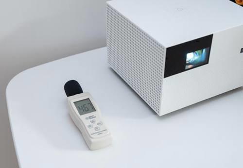 入门级家庭影院 仅用一台投影就够了 峰米投影仪Vogue测评