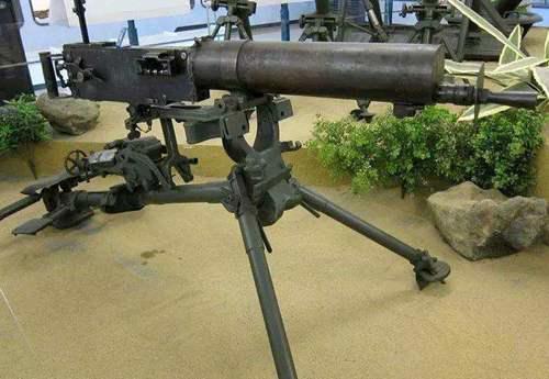 盘点 进击的巨人马莱篇中人类军队的武器