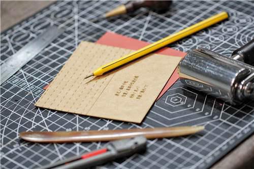 手工皮具 自己在家也DIY一枚超级精致的卡包手工皮艺制作详细教程