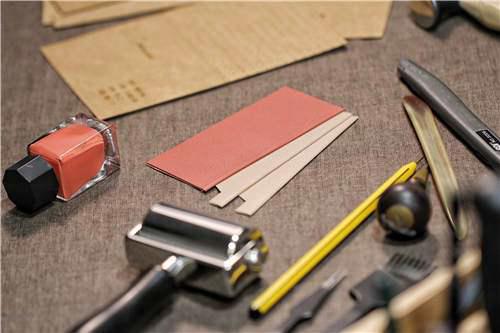 手工皮具 自己在家也DIY一枚超级精致的卡包手工皮艺制作详细教程