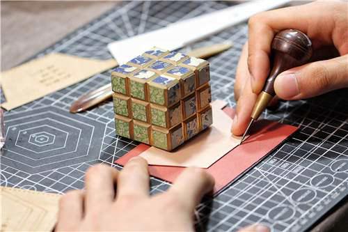 手工皮具 自己在家也DIY一枚超级精致的卡包手工皮艺制作详细教程