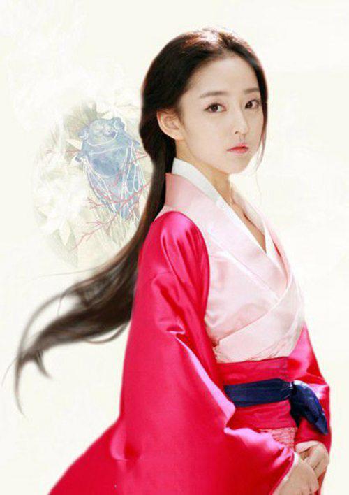 王洁曦身前整容的样子 王洁曦去世原因