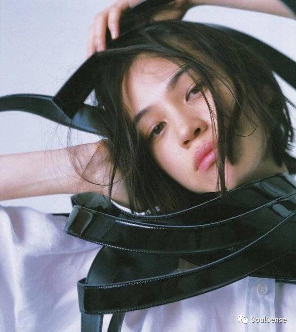 尽管现在分手了 但当初权志龙到底看上水原希子哪一点
