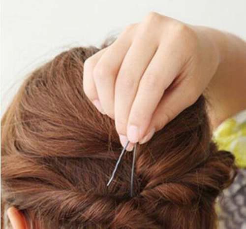 齐刘海短发发型—最唯美的刘海短发发型