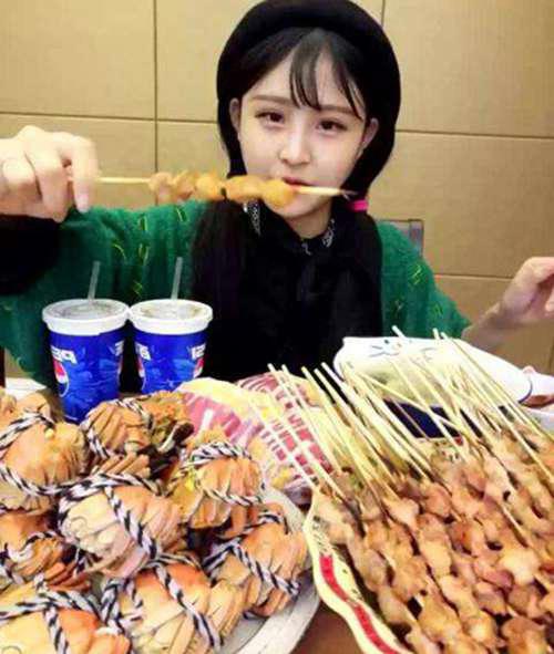 大胃王猫妹妹和李明霖是什么关系 为什么开撕