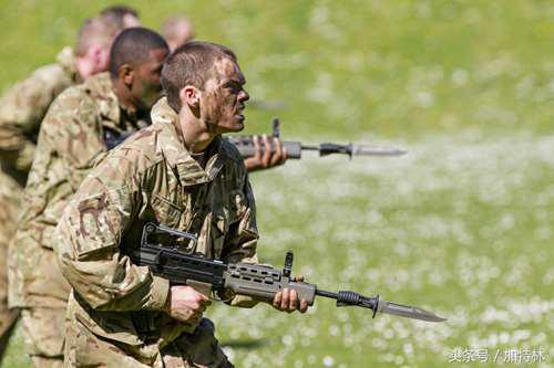 LA突击步枪amp少女前线战术人形