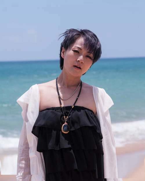 40岁男歌手被爆婚内出轨 真相来了 上春晚后和原配已离婚