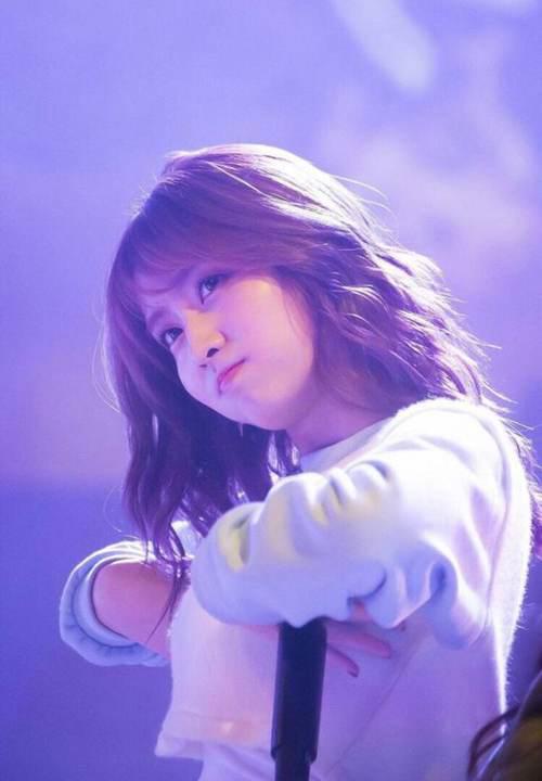 平井桃真的是很棒的一个女孩 身材真的没得说 颜值真觉得很好看