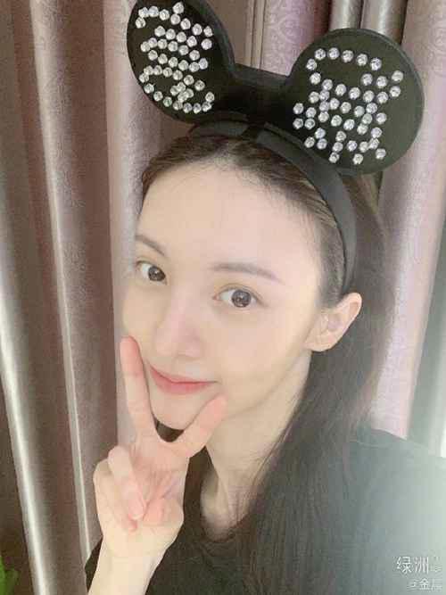 金晨和贾乃亮是什么关系是情侣吗