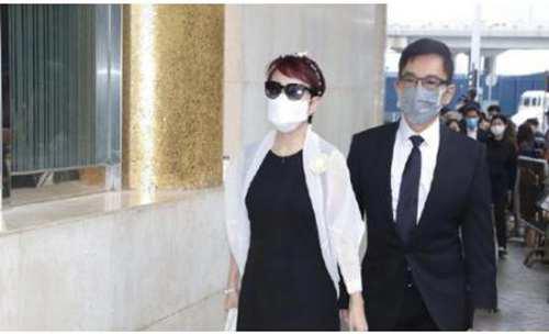 原本以为66岁林青霞 冻龄 直到看见69岁狄波拉才是真年轻