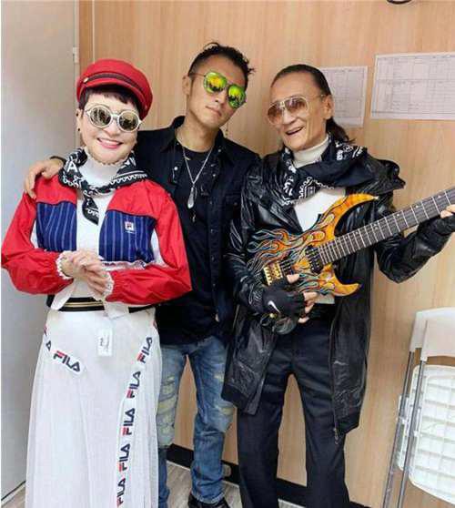 原本以为66岁林青霞 冻龄 直到看见69岁狄波拉才是真年轻