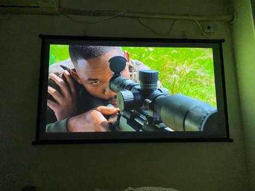 如何挑选最适合自己的家用投影仪 教你3招 在家也能看指环王重映