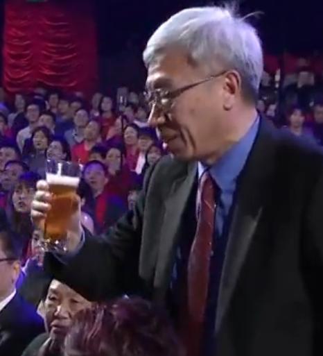 央视春晚刘谦魔术 魔壶 揭秘魔壶原理已被破解