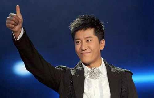 毛宁早年遇刺事件真相