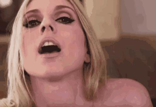 vr看爱情动作片体验如何？