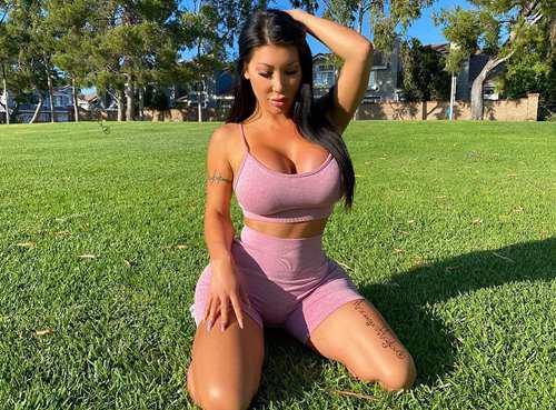 大家的精选 AUGUSTTAYLOR