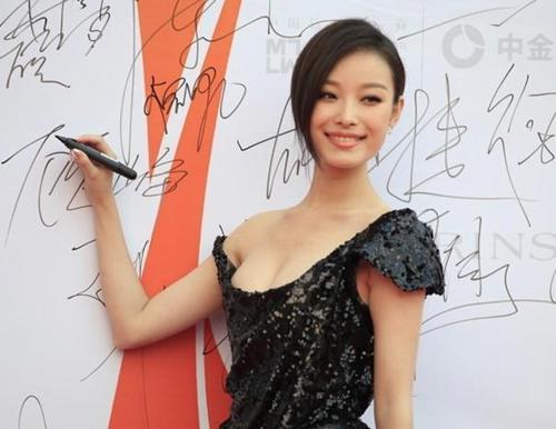 倪妮刮毛门事件是真的吗